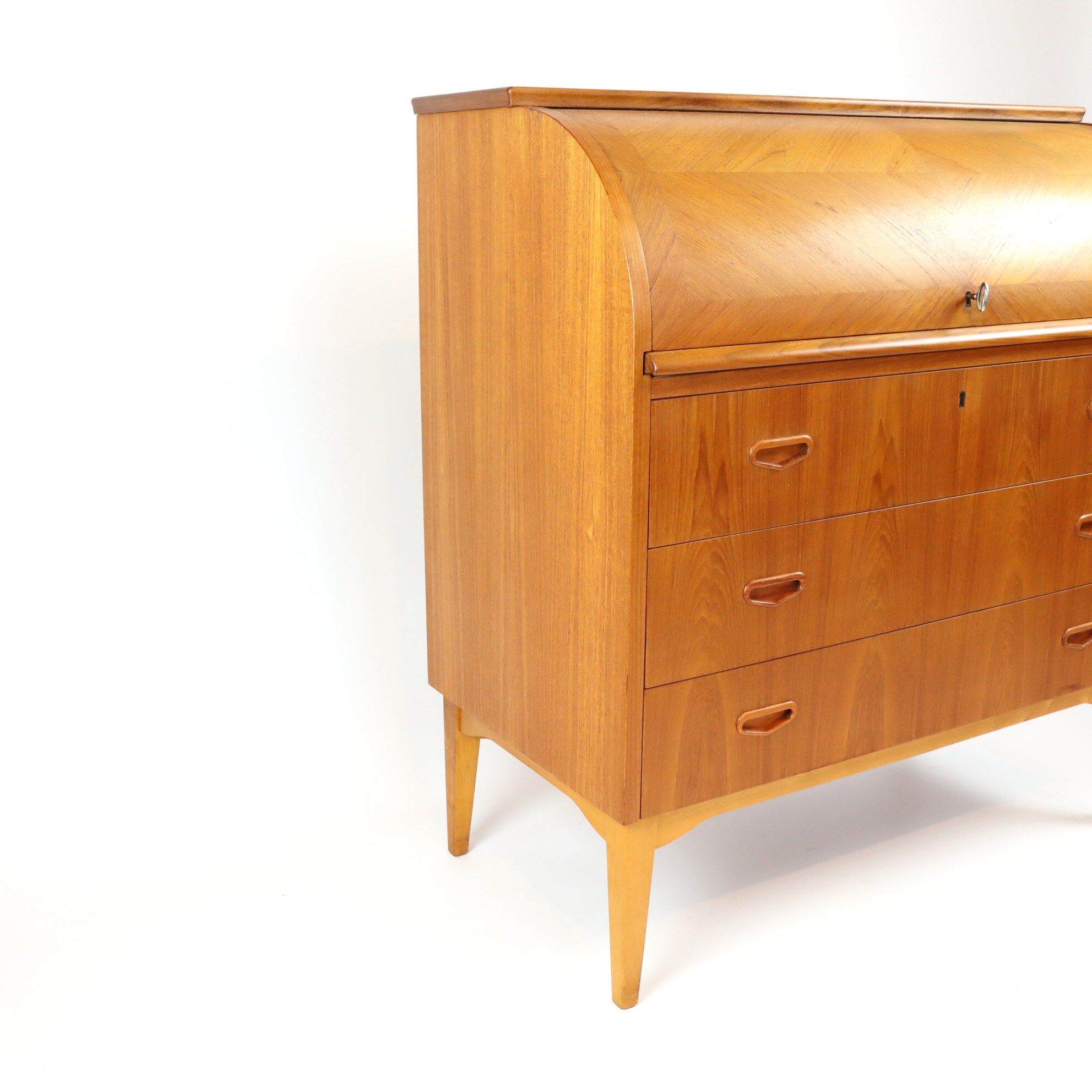 Teak secretary of Egon Ostergaard