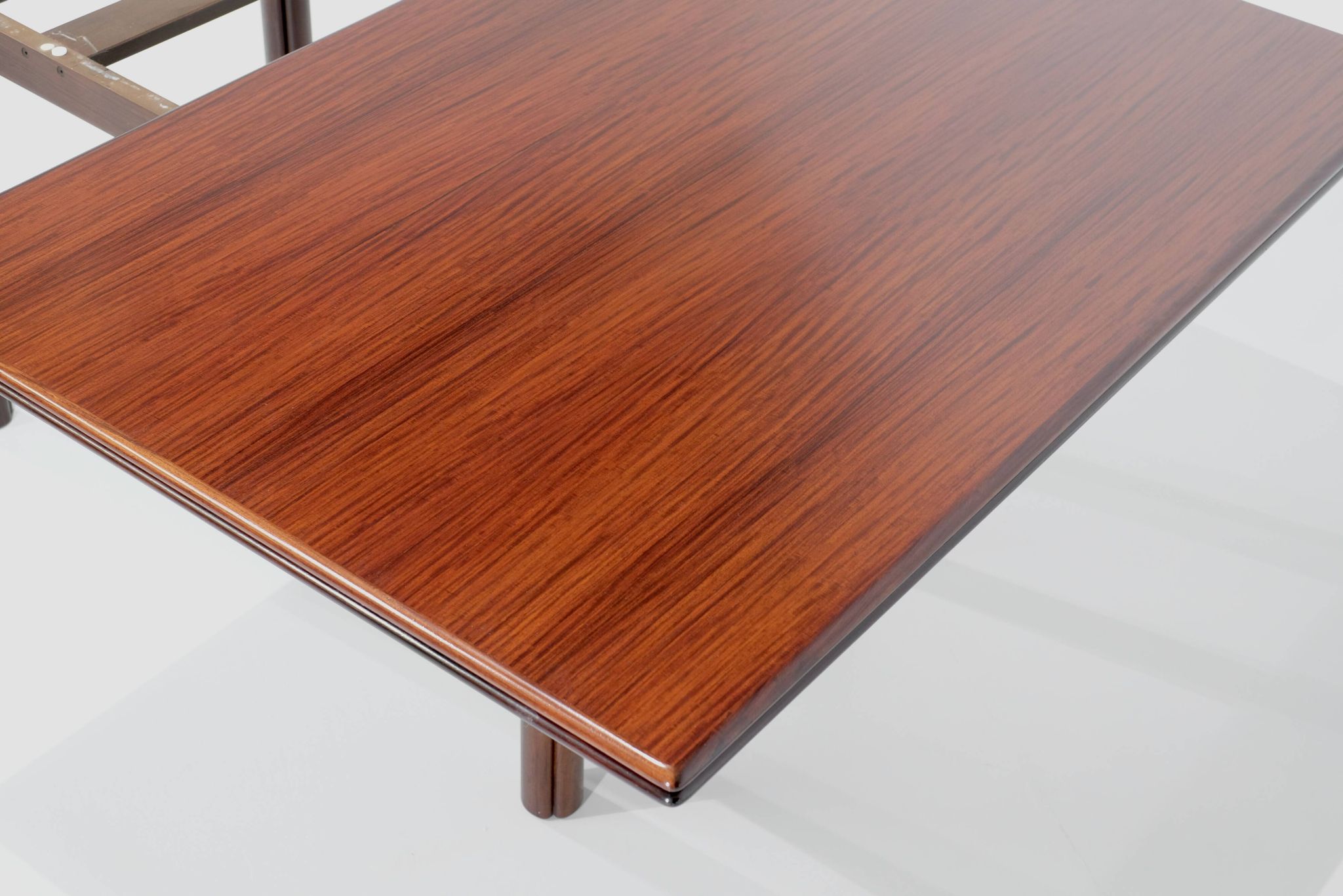 Dining table model "Nibay" by Afra and Tobia Scarpa for Gavina, Italy.