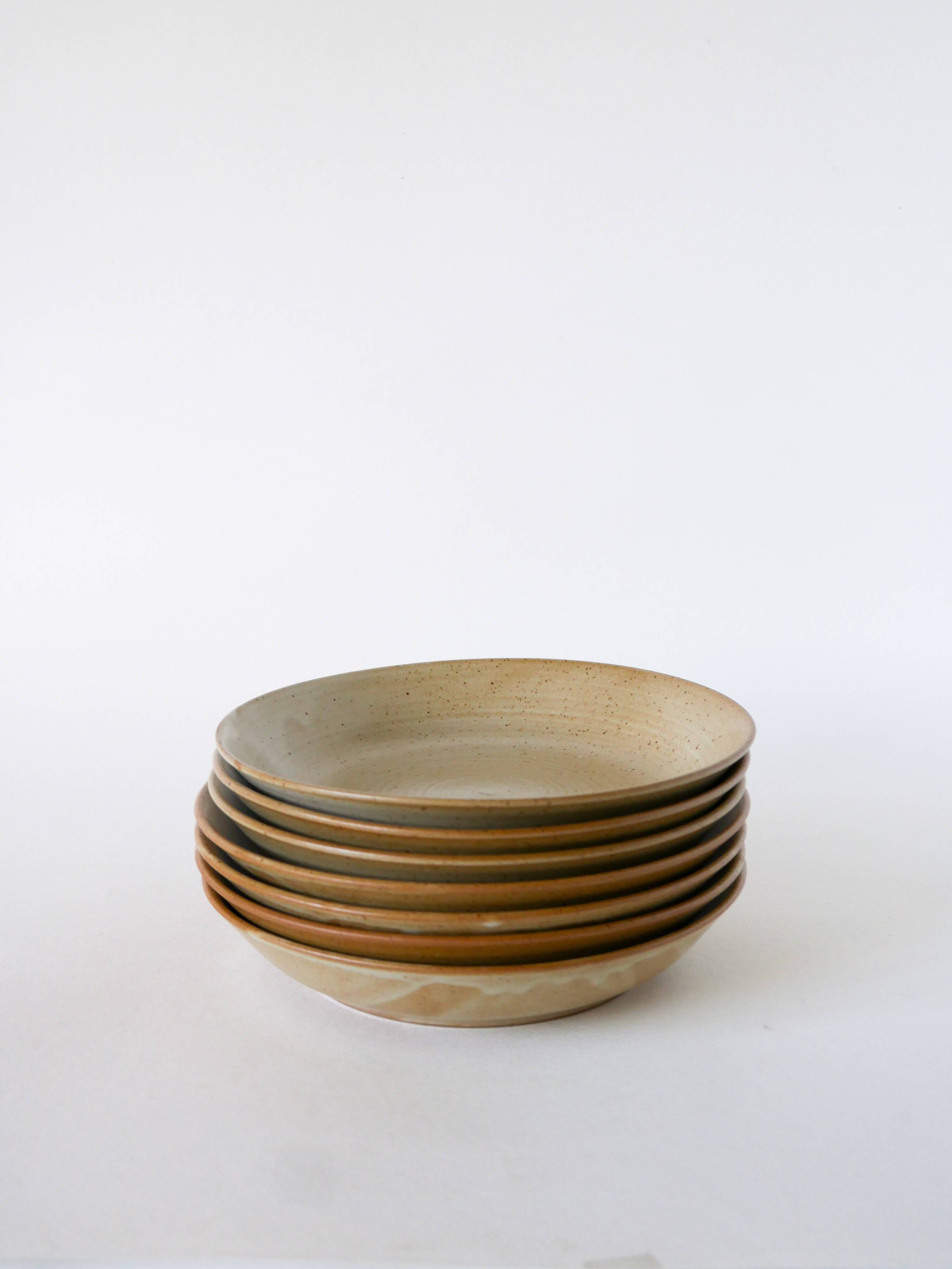 Set of 7 small deep brunch plates in glazed stoneware, 1970 - 19 cm