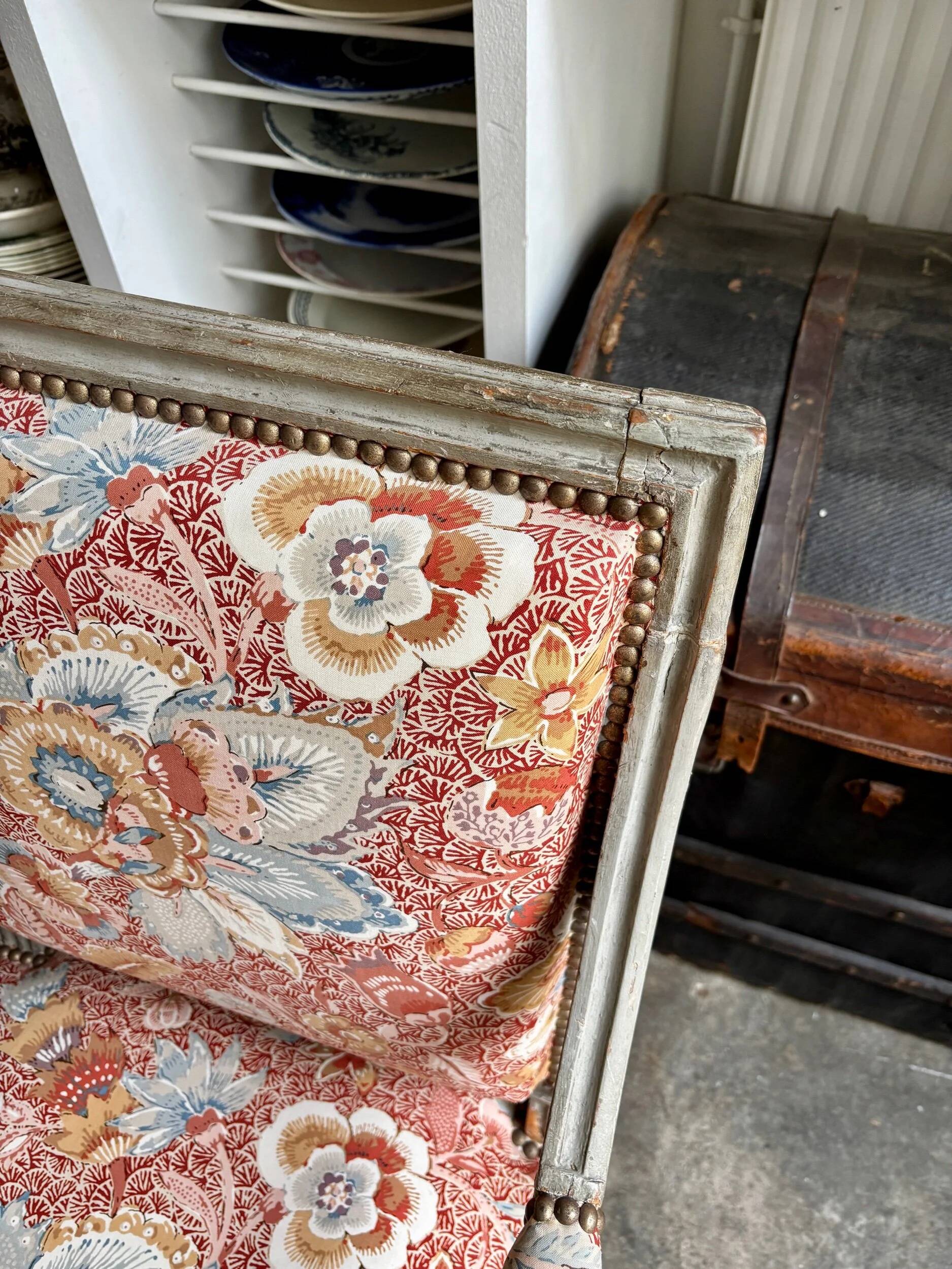 Queen's armchair from the Louis XVI period, Indian fabric.