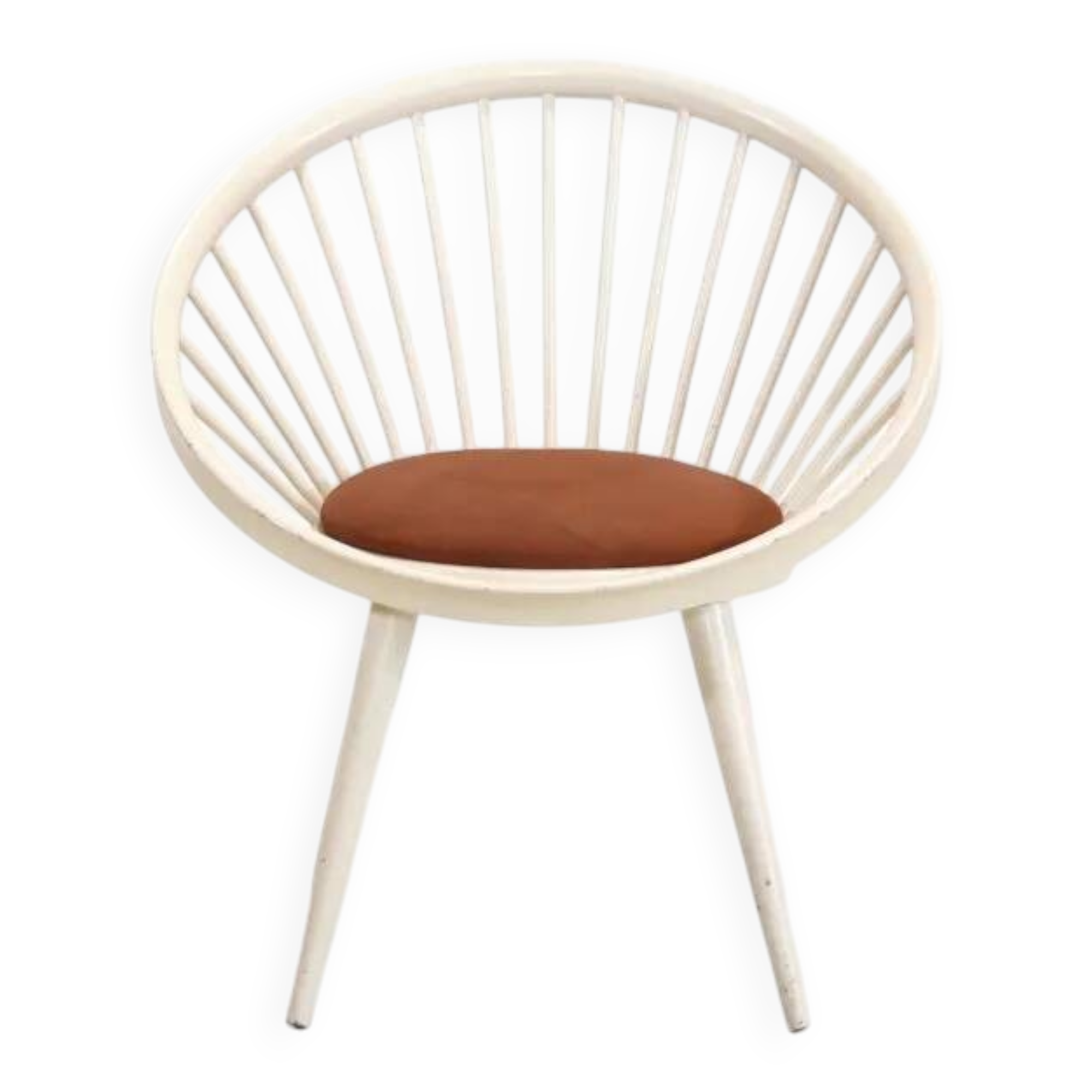 White Yngve Ekström Cirkle chair with leather cushion
