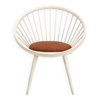 White Yngve Ekström Cirkle chair with leather cushion