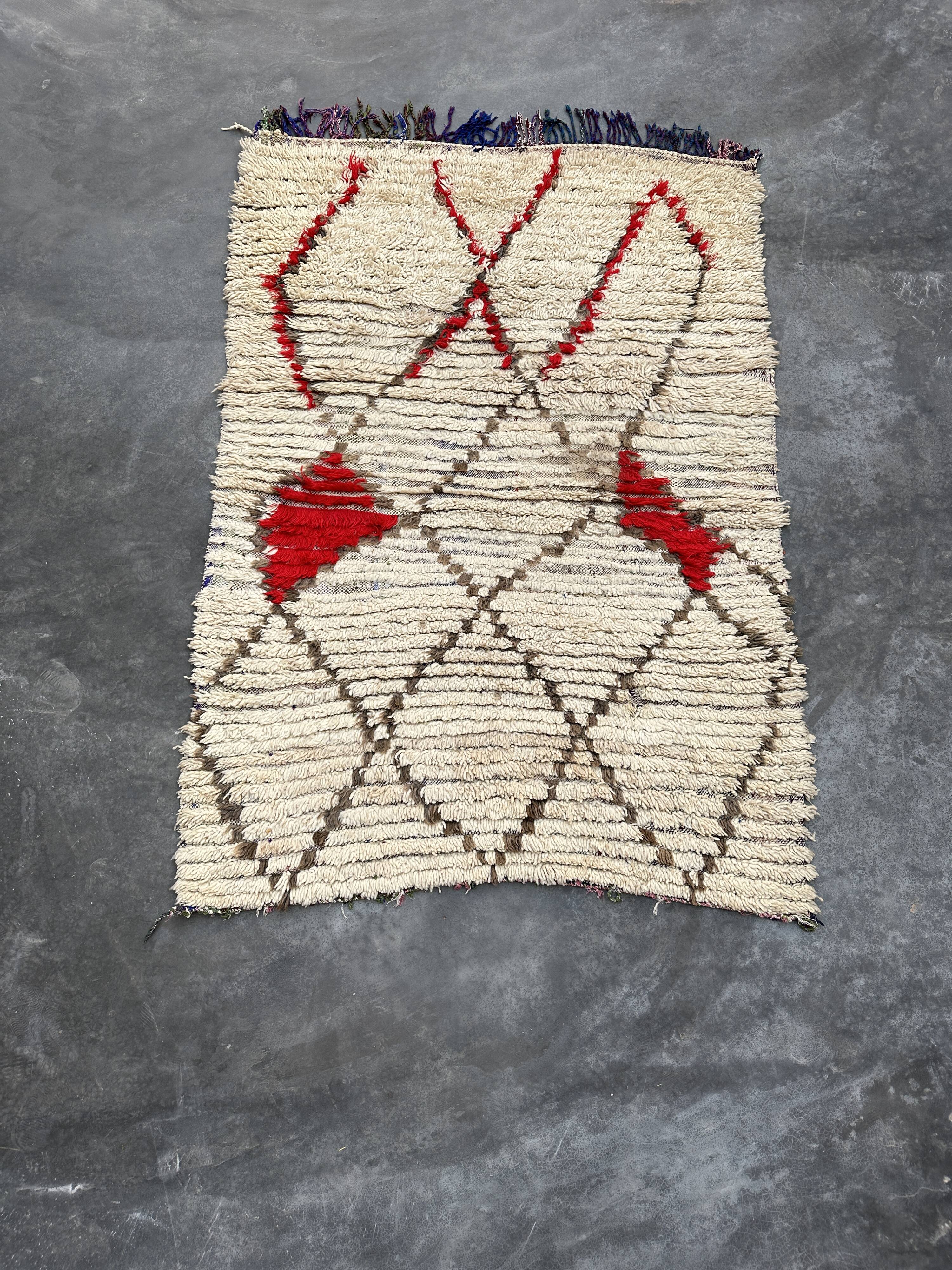 Moroccan carpet azilal beige - 114 x 166 cm