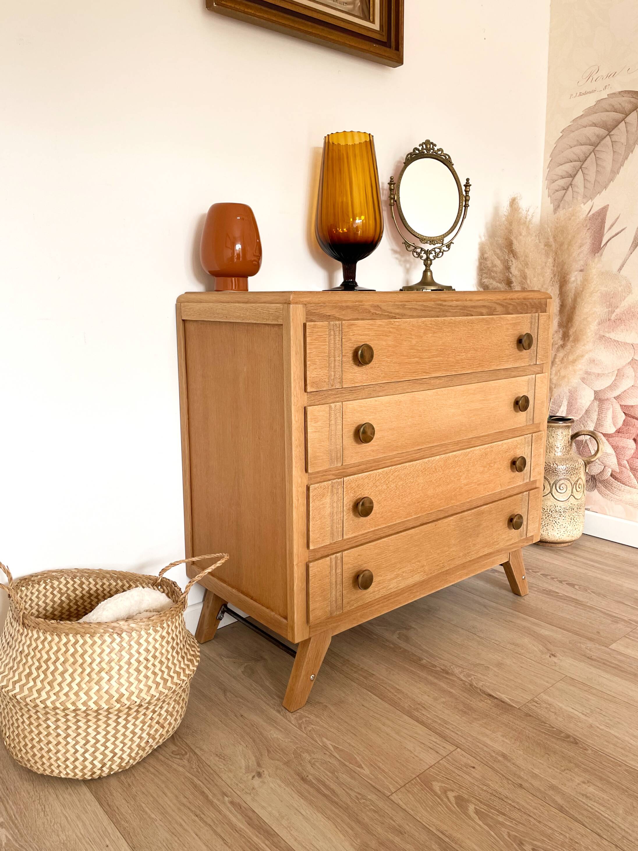 Vintage chest of drawers