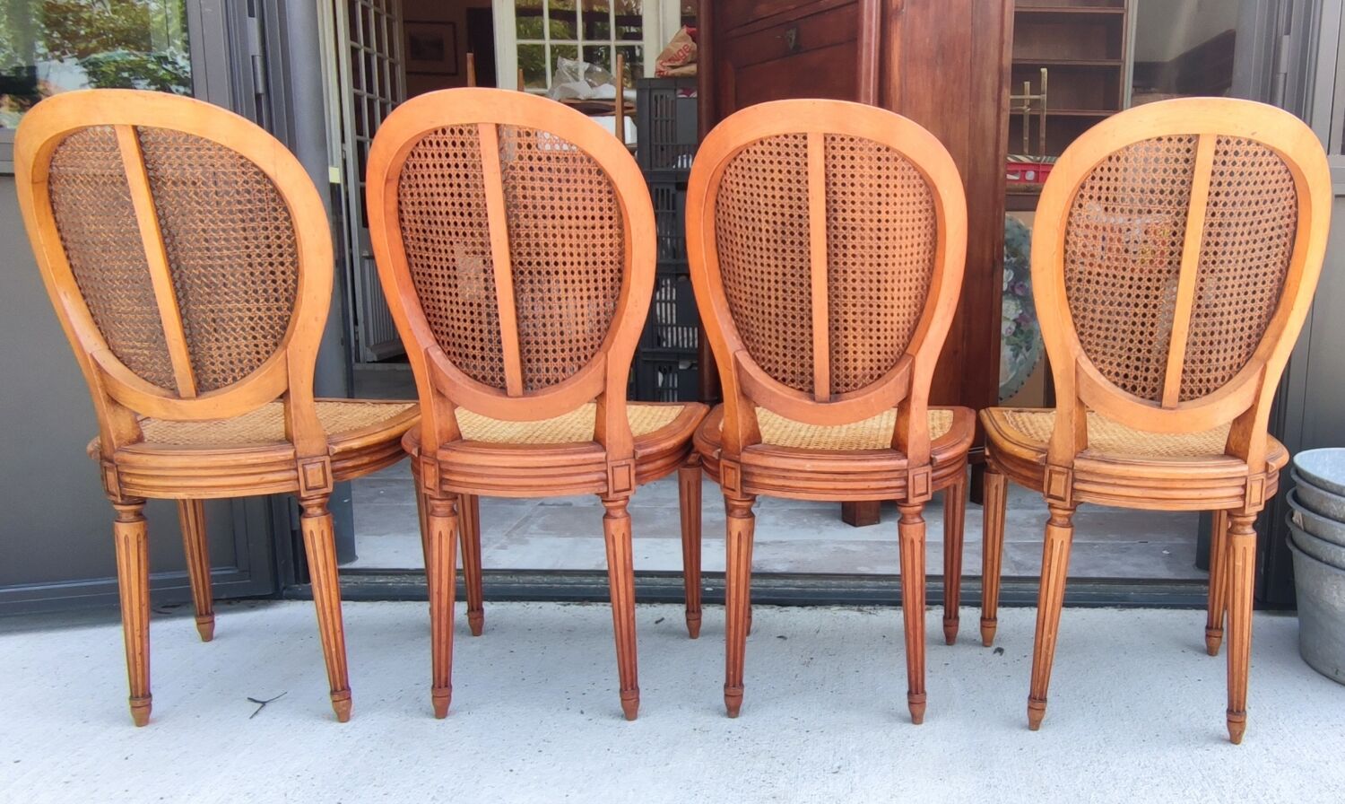 Series of 4 medallion chairs Louis XVI style