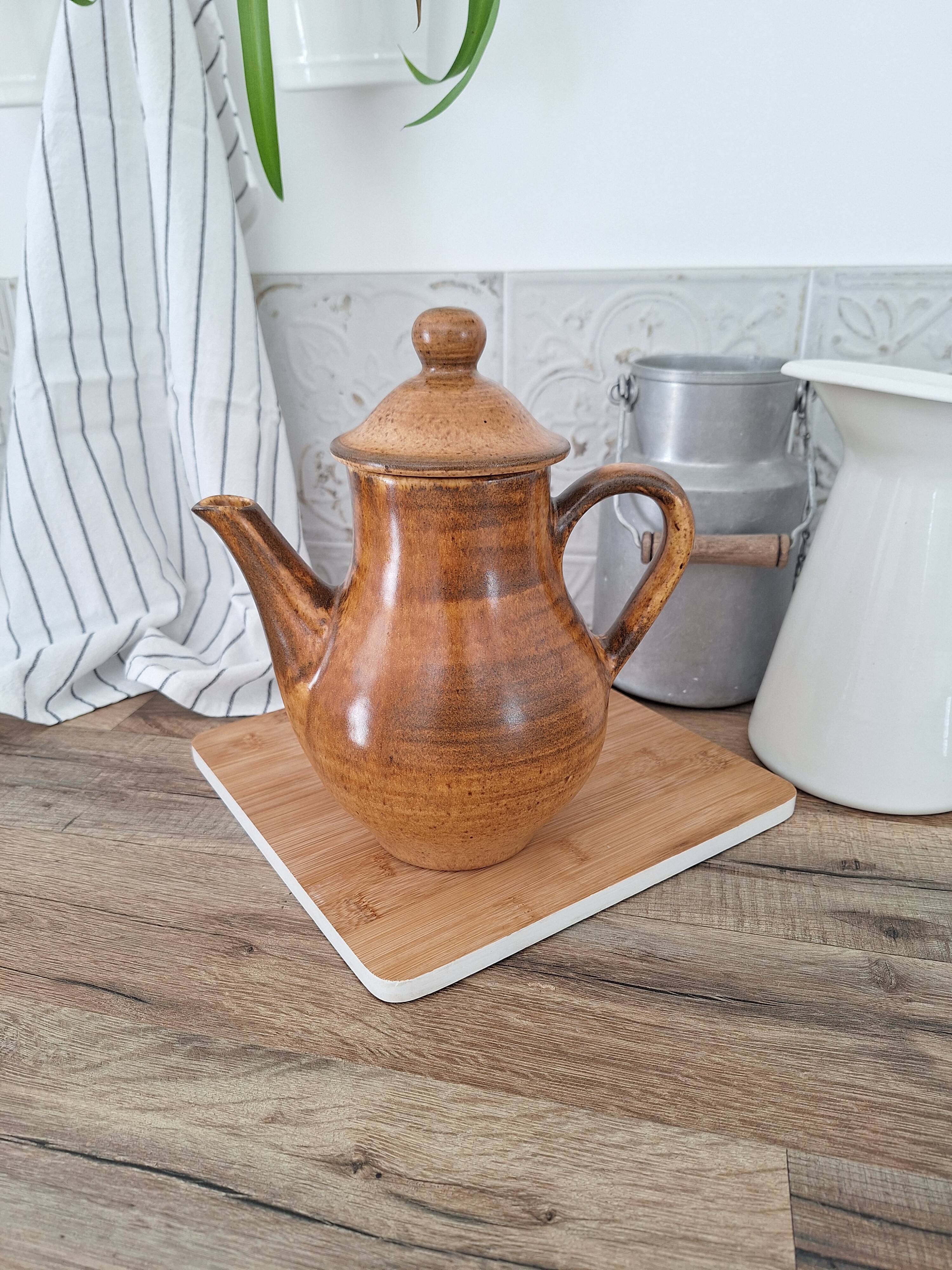 Vintage stoneware teapot / coffee pot