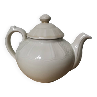 Vintage porcelain teapot B&C France