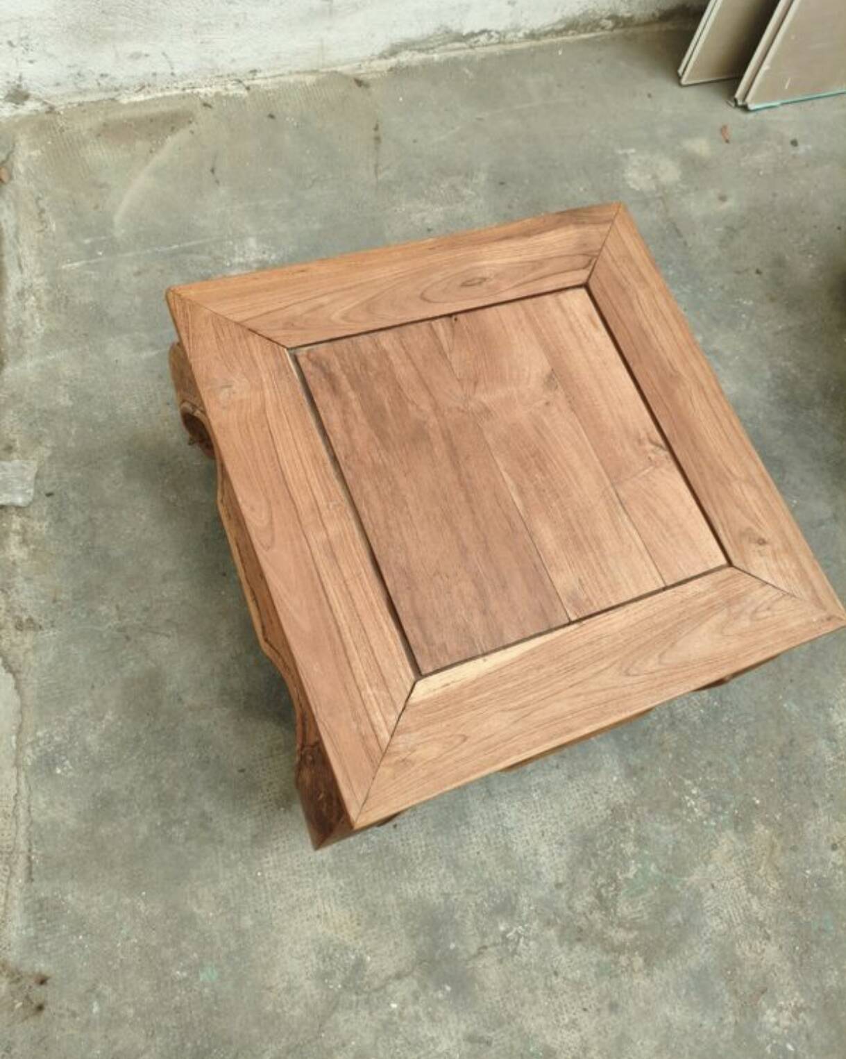 "Opium" coffee table in carved solid wood - Chic Ethnic Style