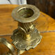 Chandelier à deux bras, type rocaille, en bronze 