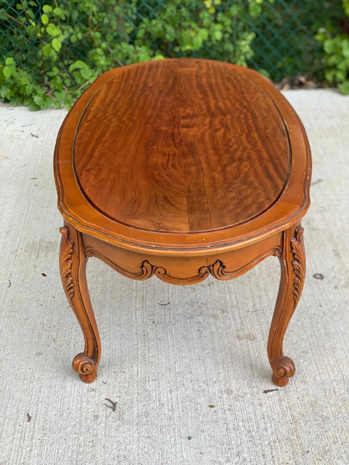 Table basse vintage Louis XV en bois 115cm