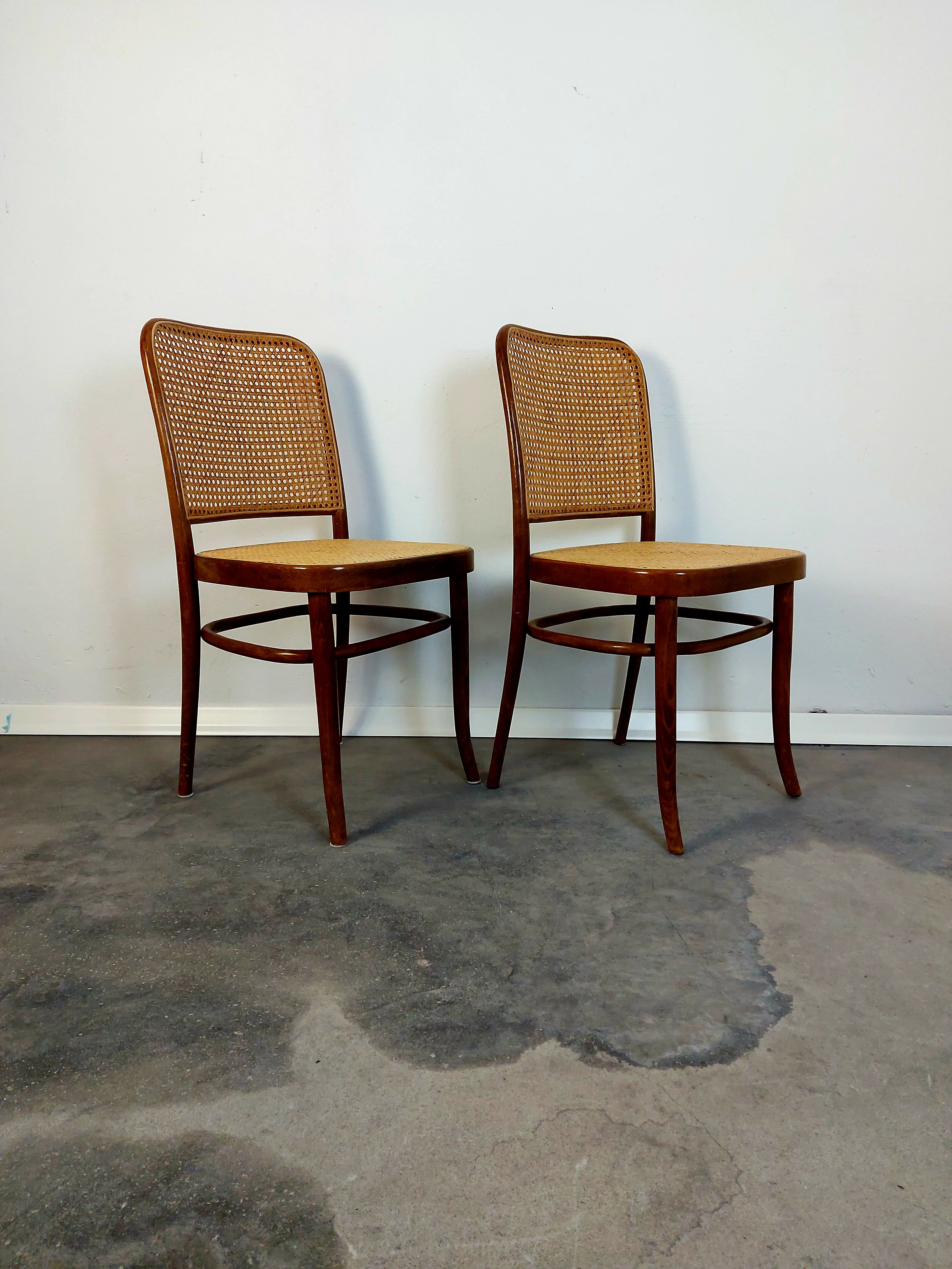 Prague Chair, no. 811 Bentwood chair, 1970s, 1 of 2