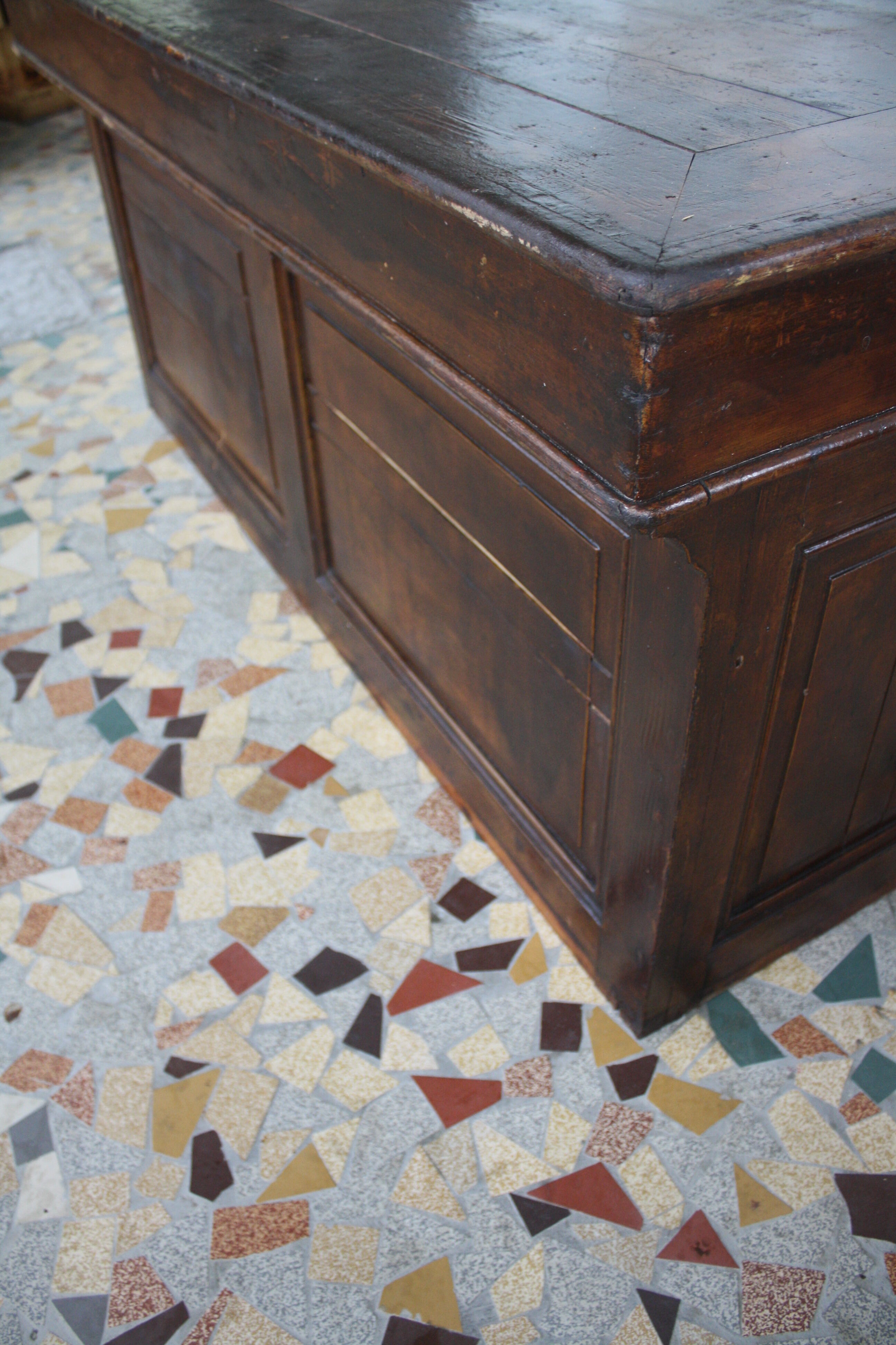 Former trade counter