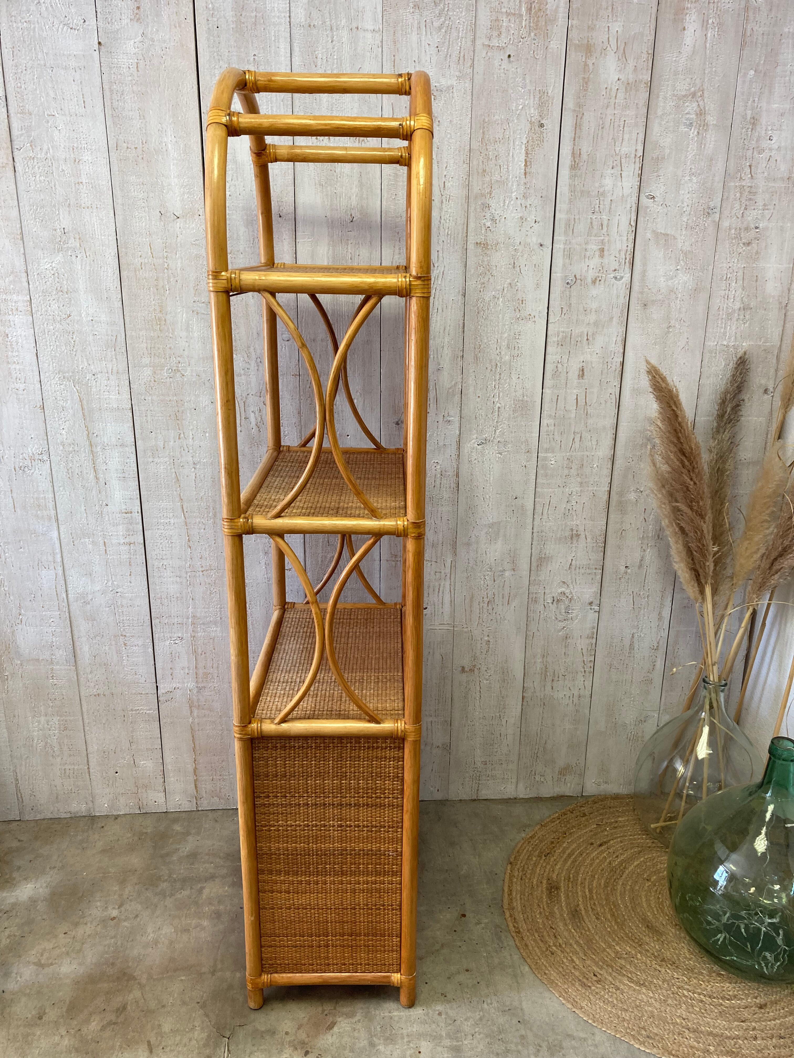 Vintage rattan floor