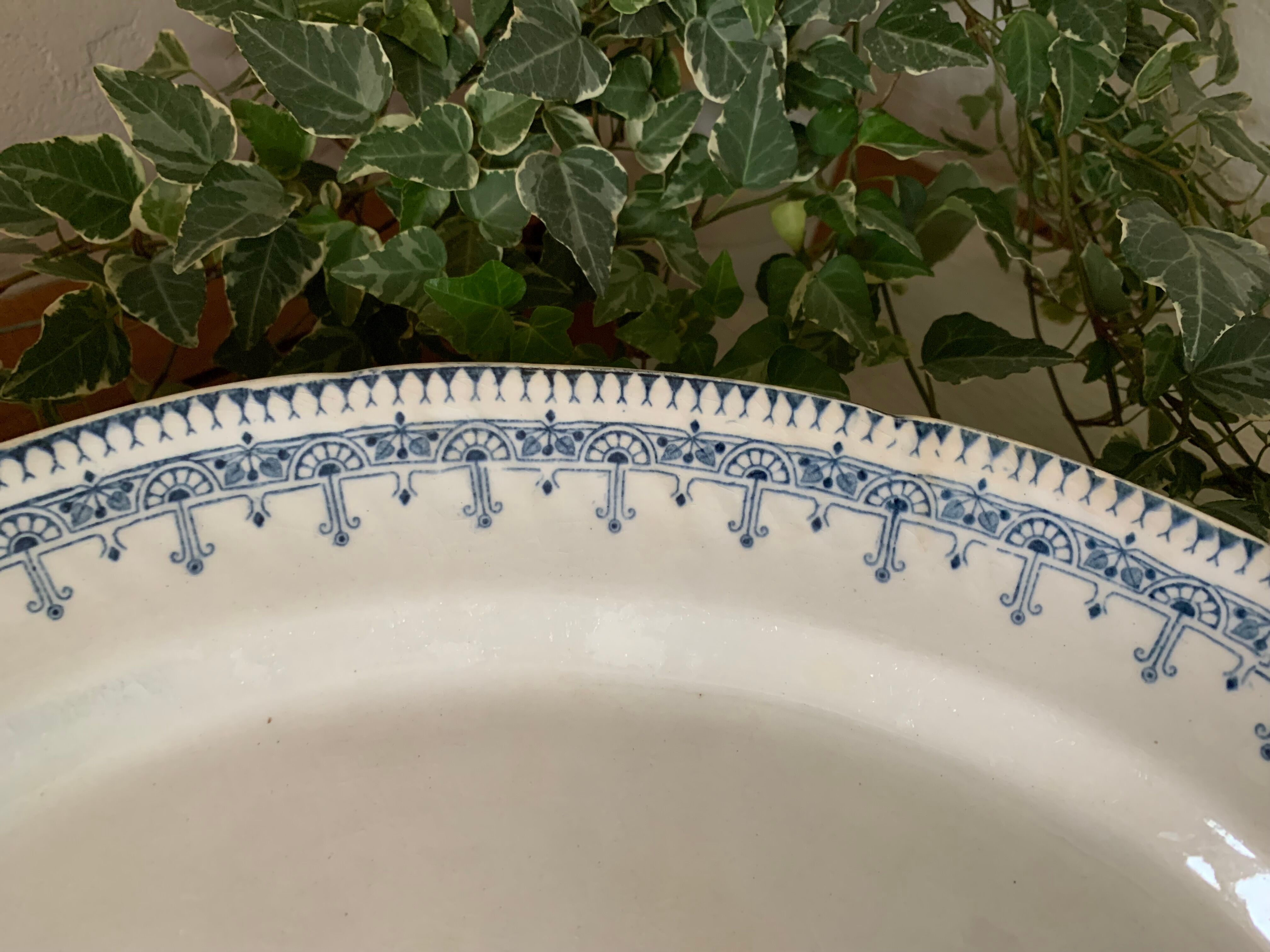 Old oval dish in earthenware by Gien, Byzantium model
