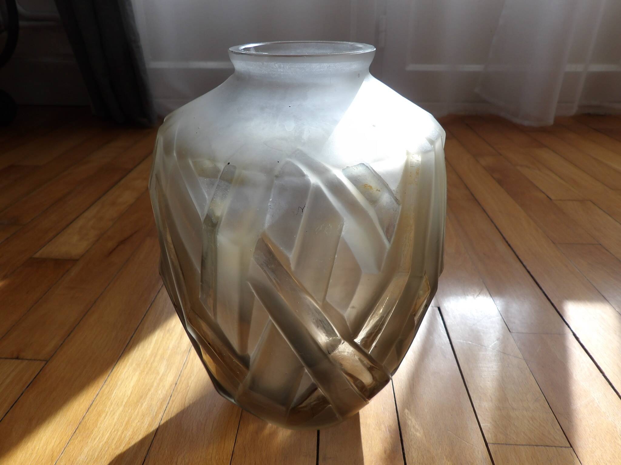 Schneider vase