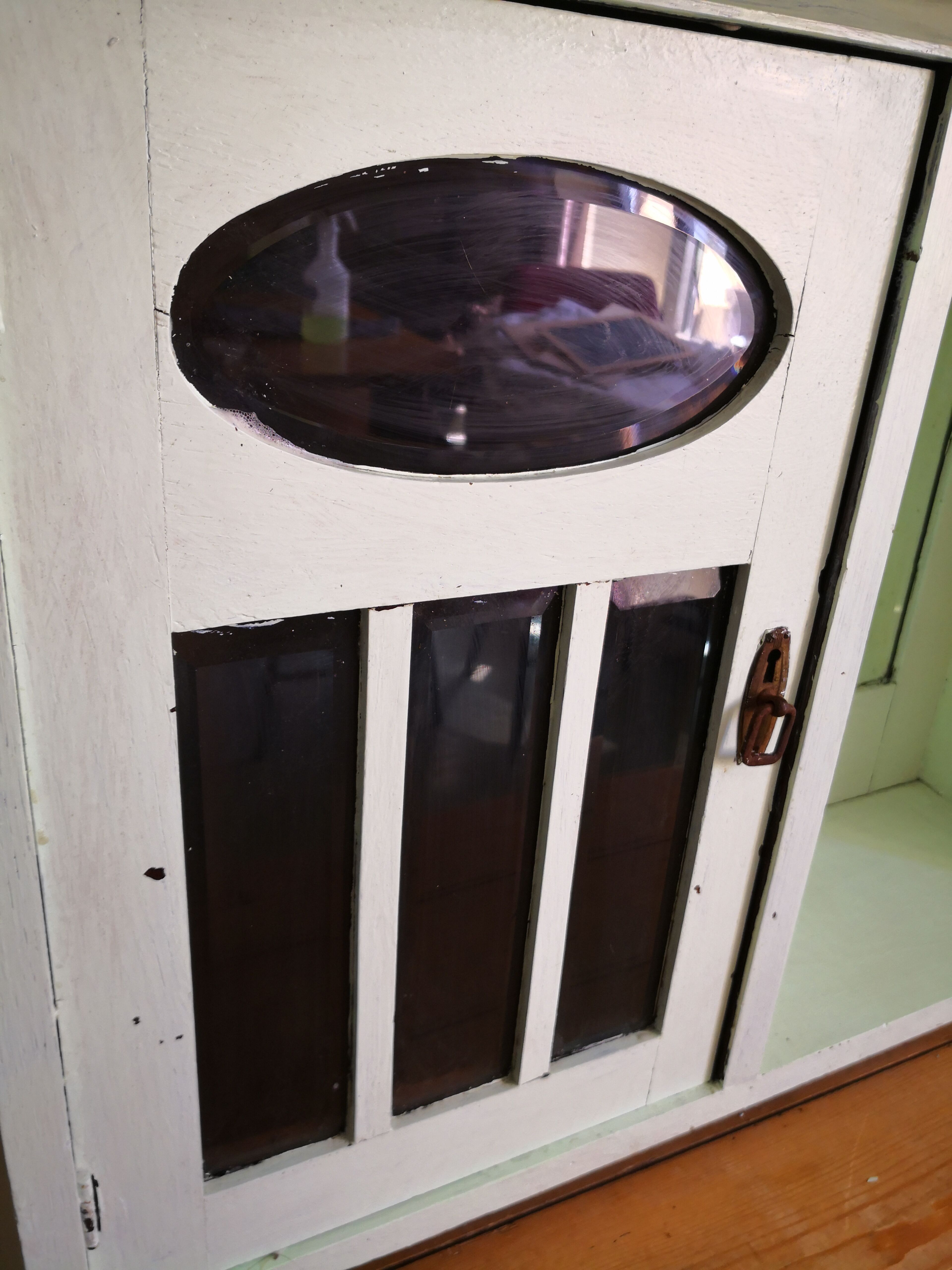 VItrine to be suspended