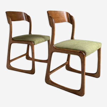 Chaises Baumann traineau vintage  en frêne et tissu velours vert tilleul