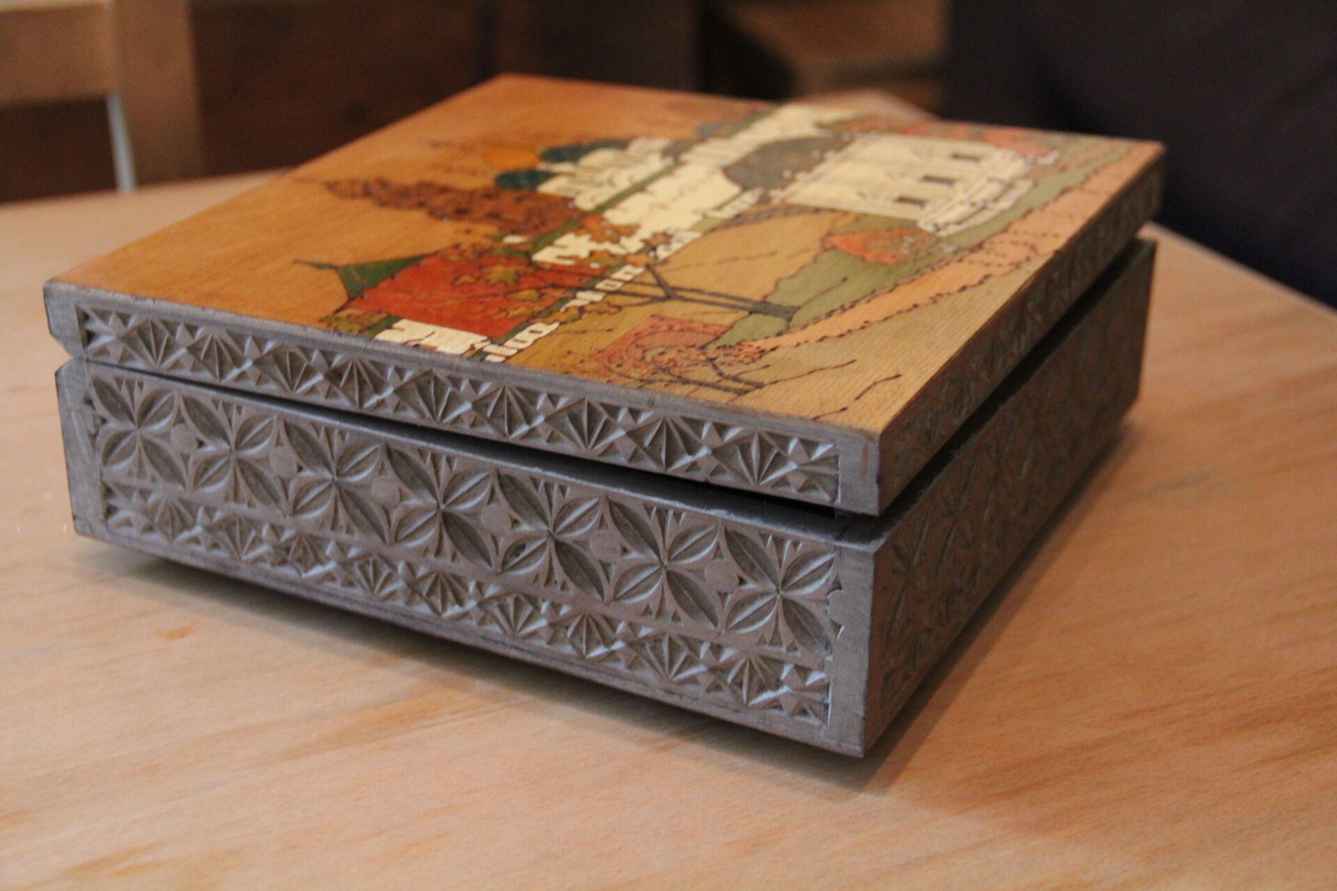Hand-painted engraved and painted wooden box, seen from Moscow