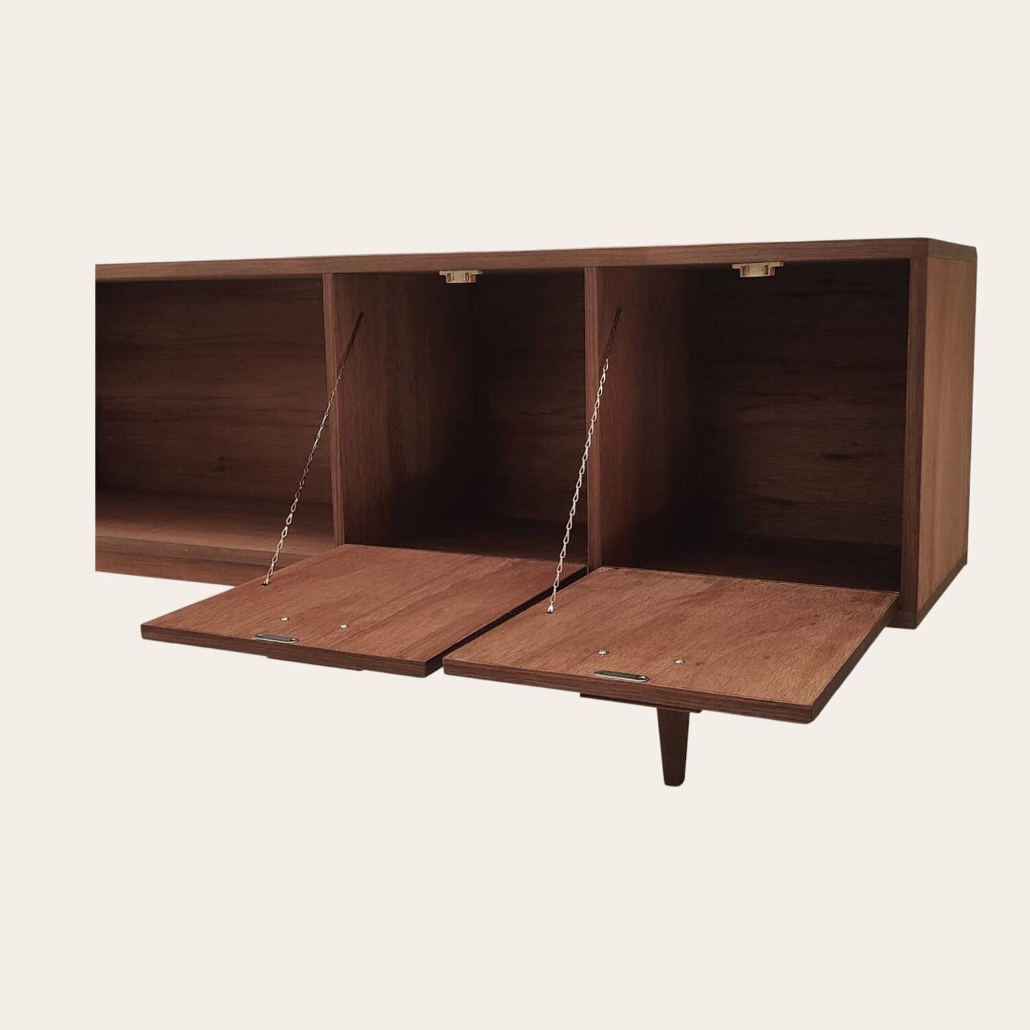 Silund low sideboard