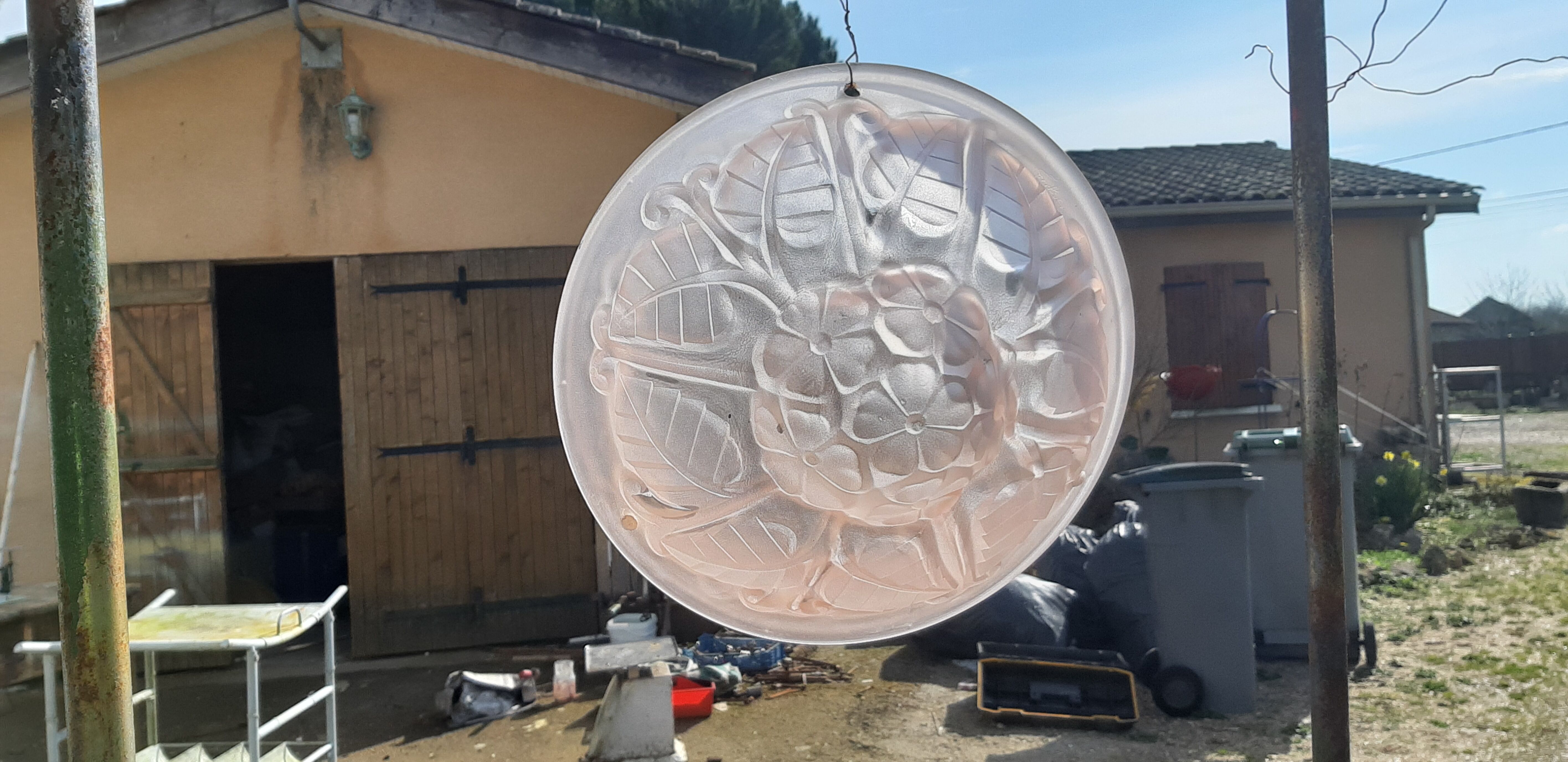 Degué Suspension in Salmon Glass