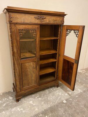 Bibliothèque antique, années 1880