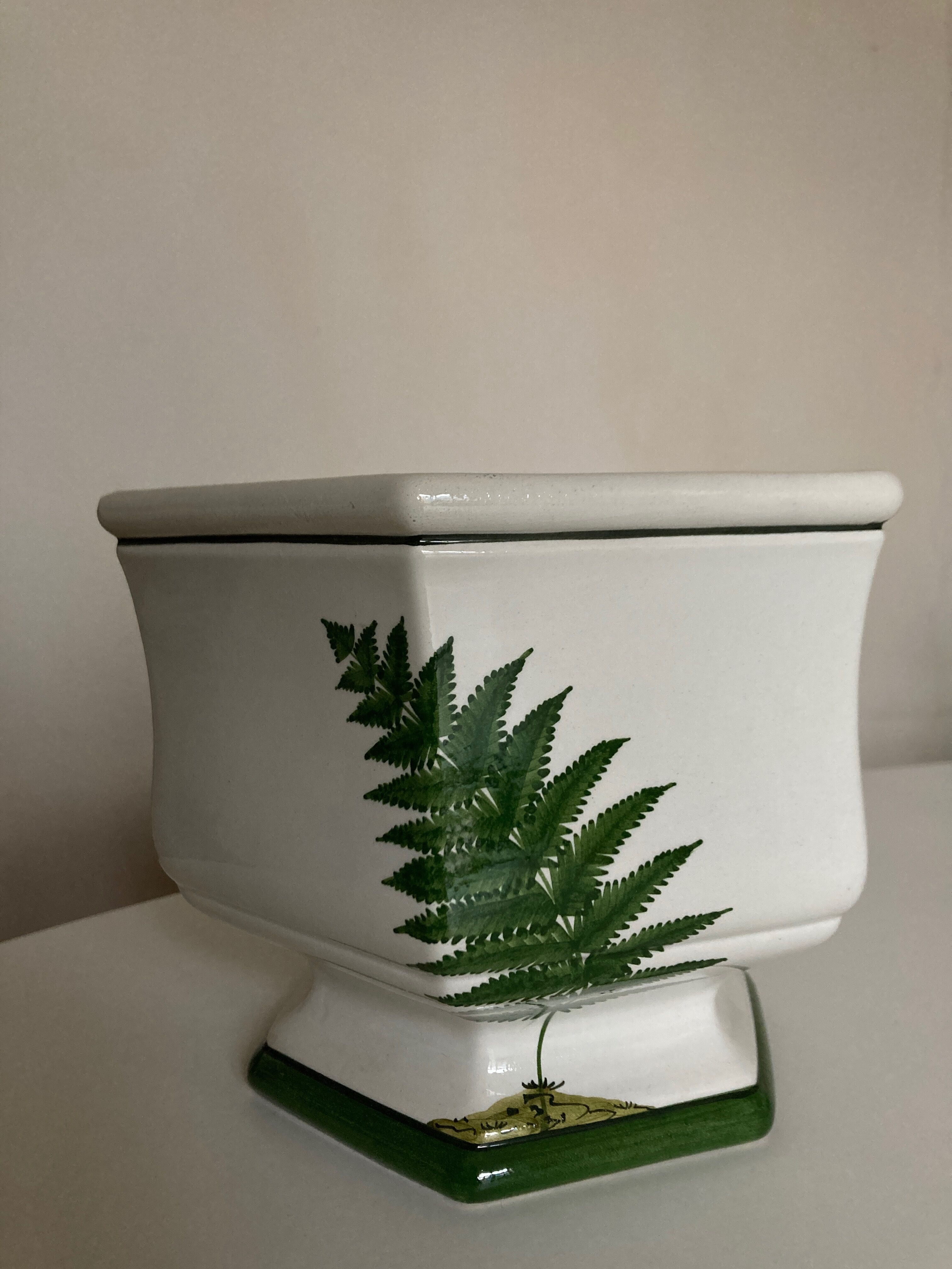 Cache pot 1960 ceramic Bassano neo classical Italian work