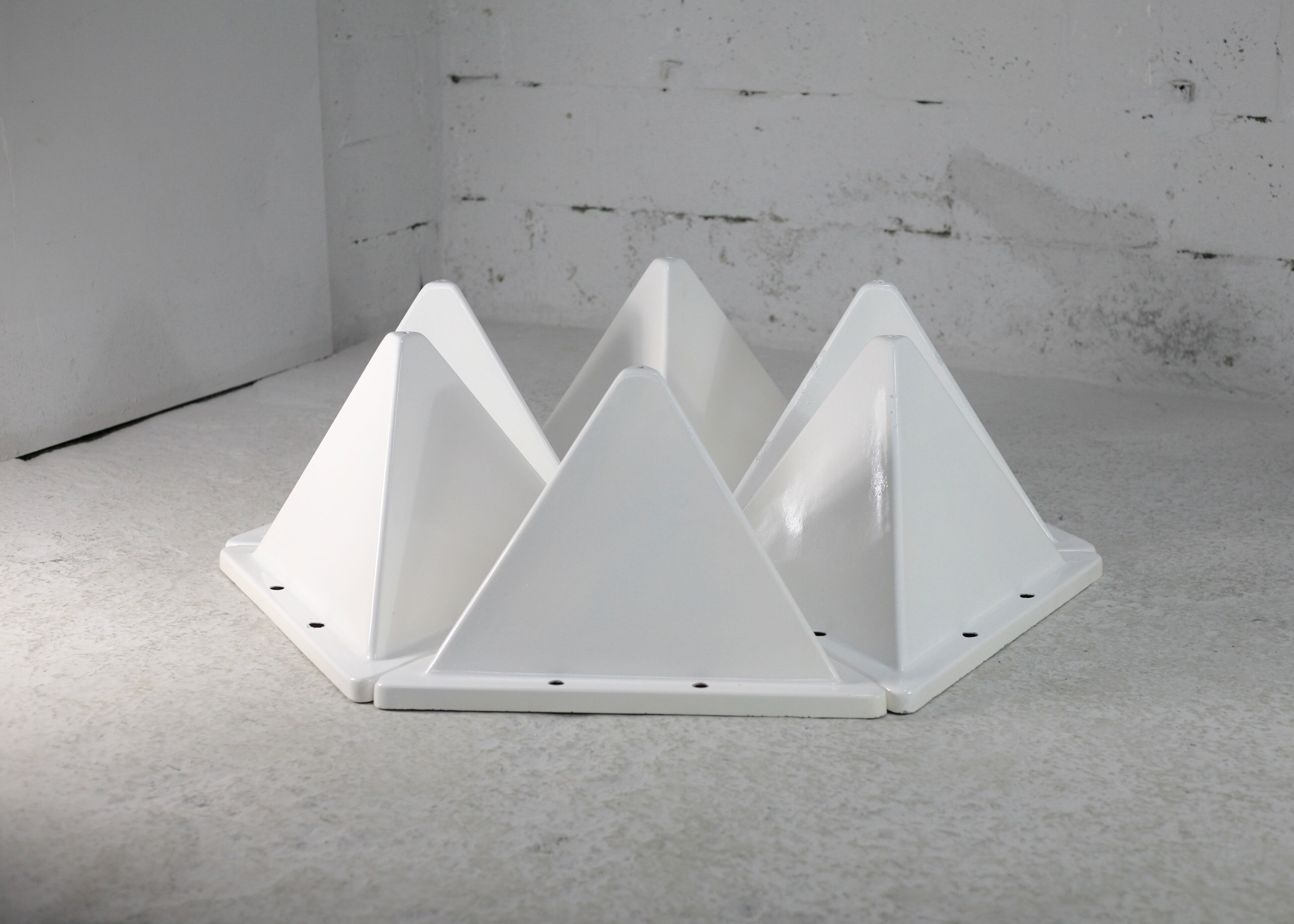Fiberglass circa 1970. 6 tetrahedron-shaped elements. France.