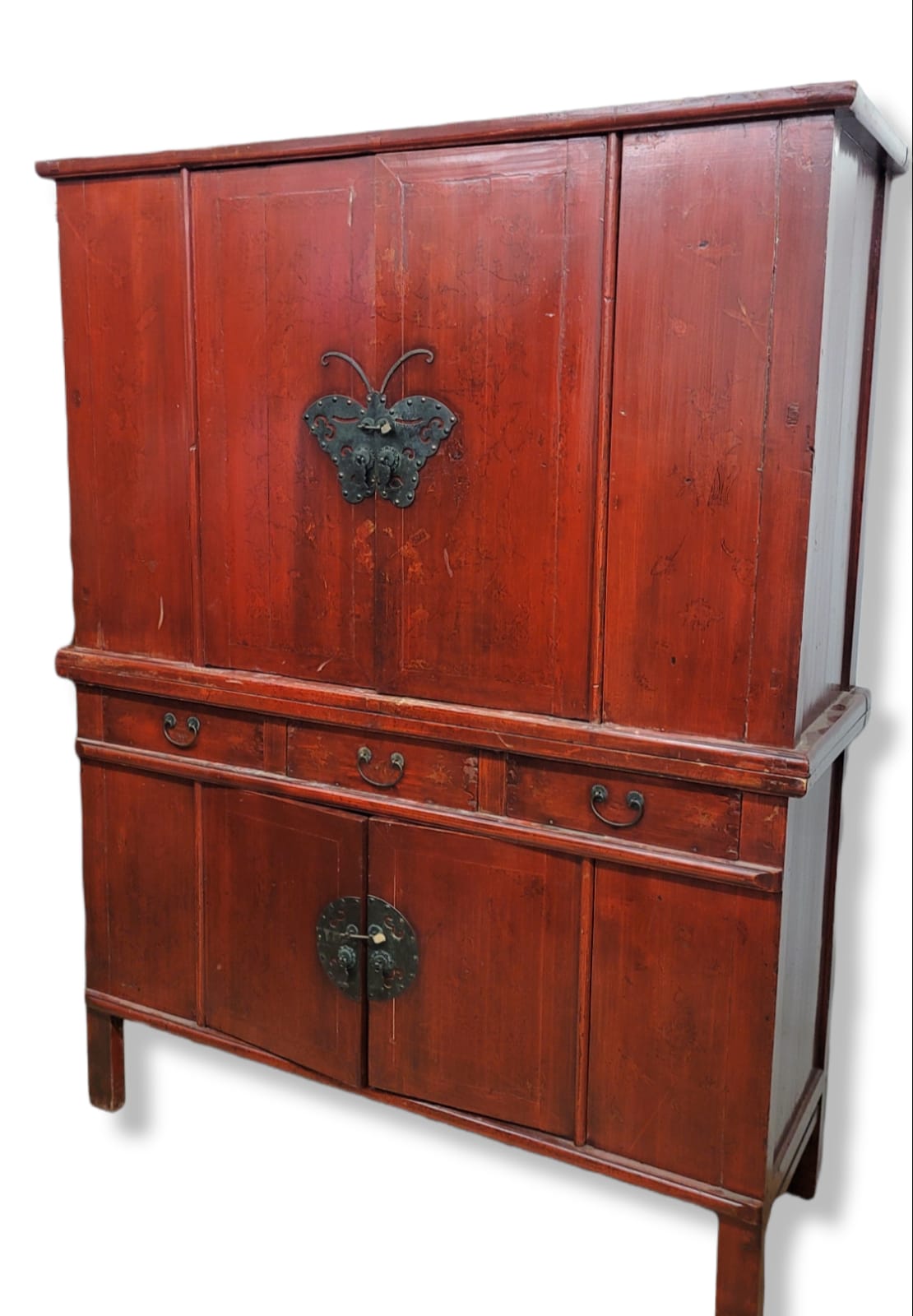 Asian wardrobe