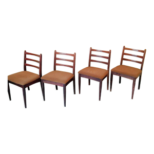 4 chaises de salle à