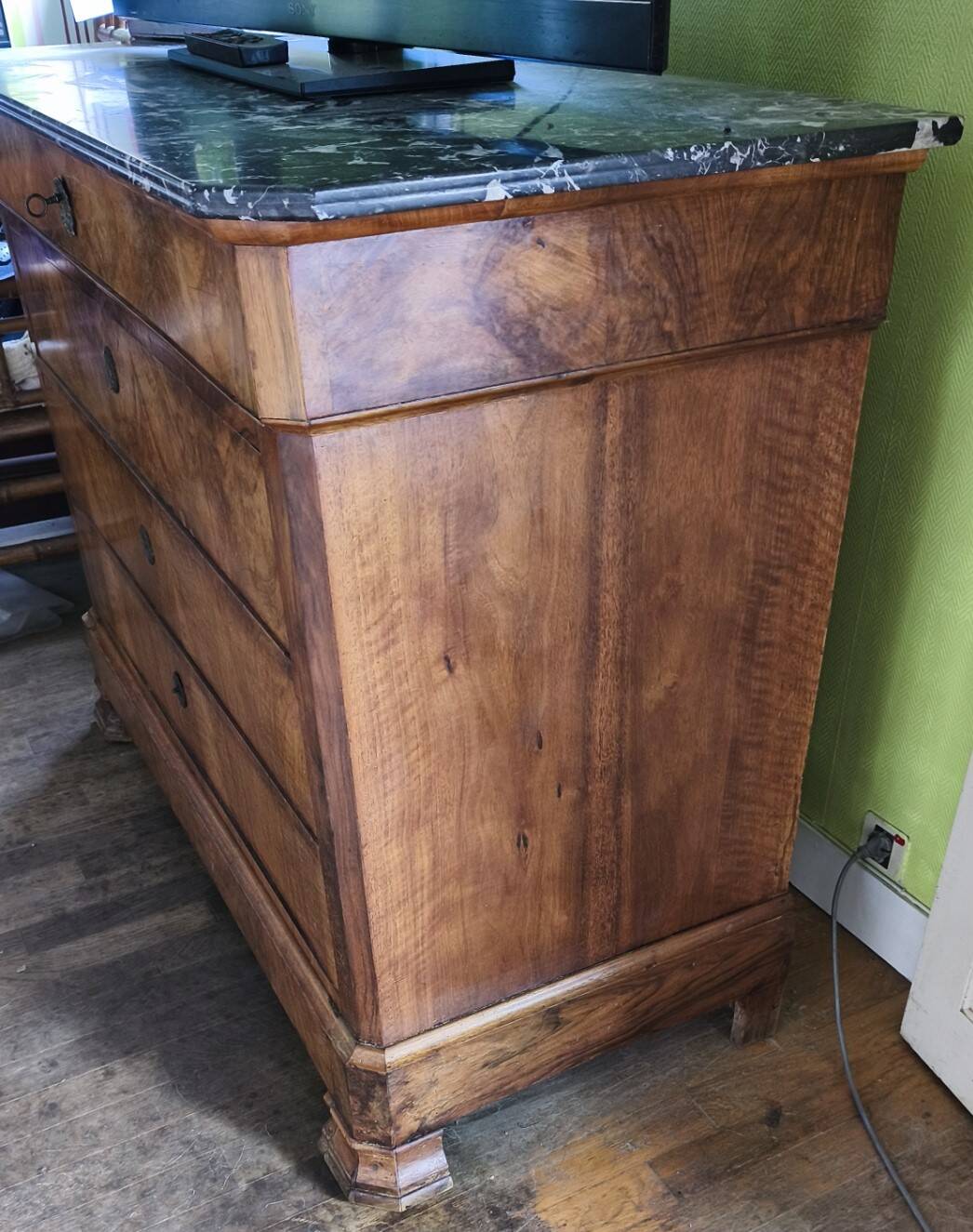 Louis Philippe walnut burl commode