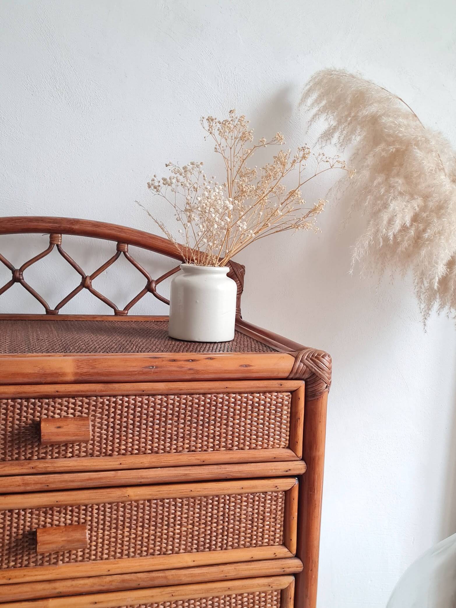 Rattan chest of drawers from the 1970s.