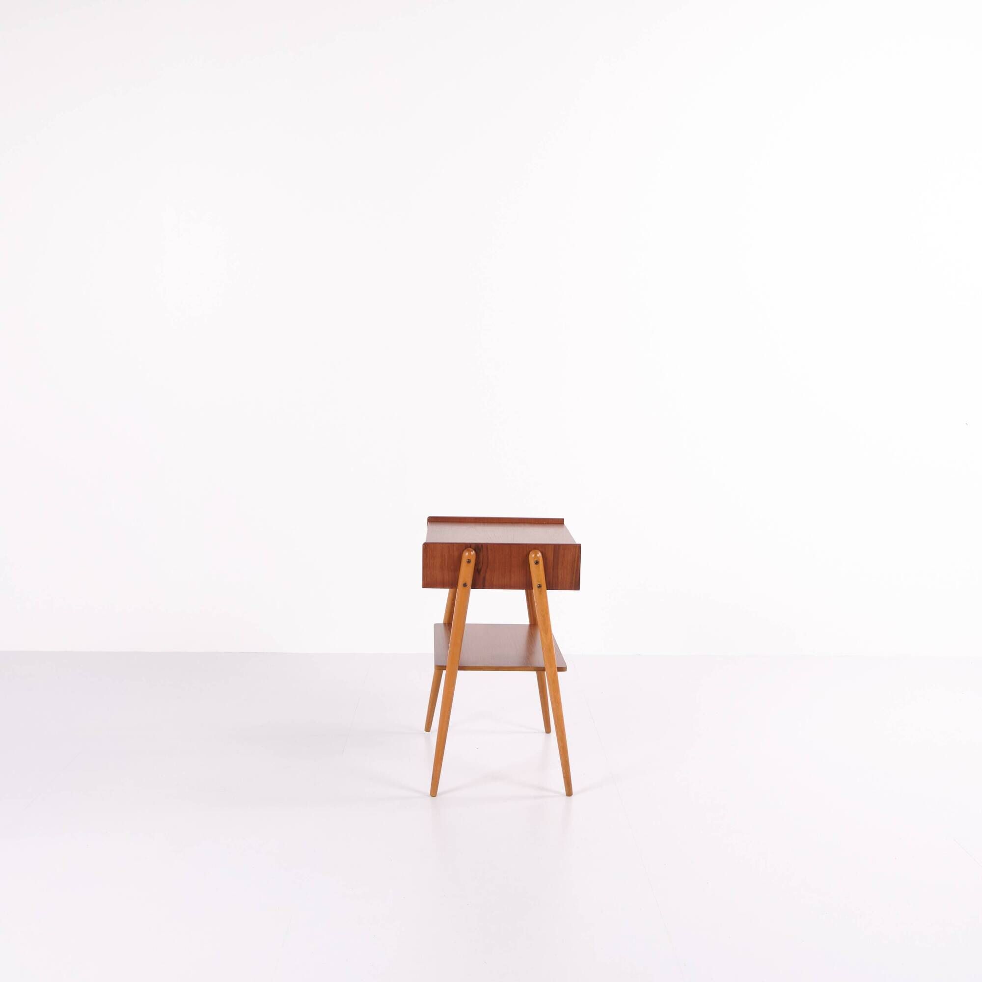 Side/bedside table - Teak - AB Carlström & Co furniture factory - Sweden - 1950s
