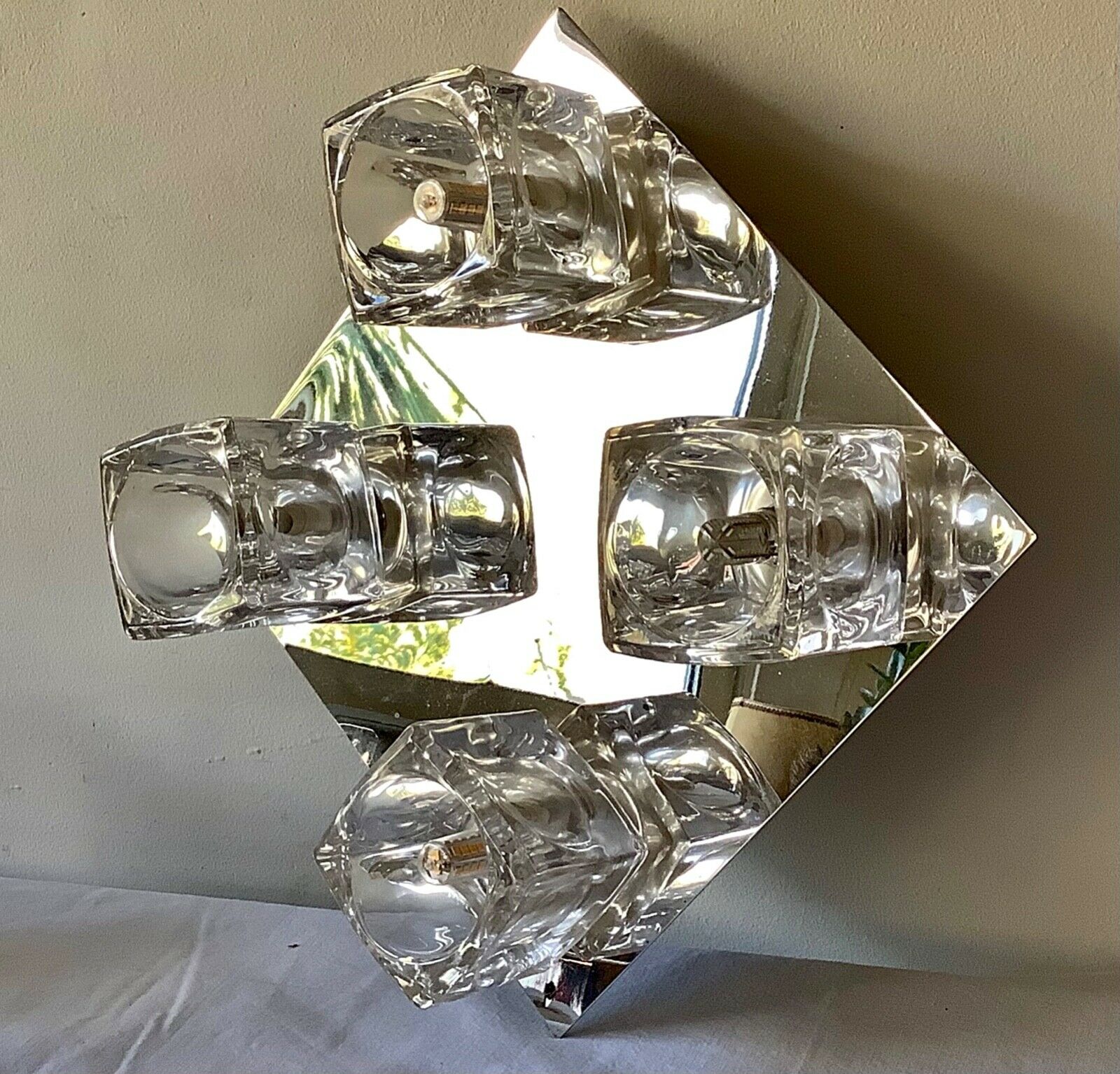 Lot of 2 wall appliques 4 chrome metal lights - moulded glass