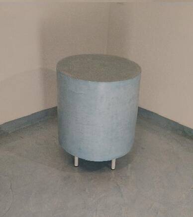 Pastel blue cylindrical coffee table "Tambour" – Artisan design.