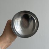 6 shiny metal cups with pearl rim