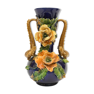 Vase en céramique aux - forme