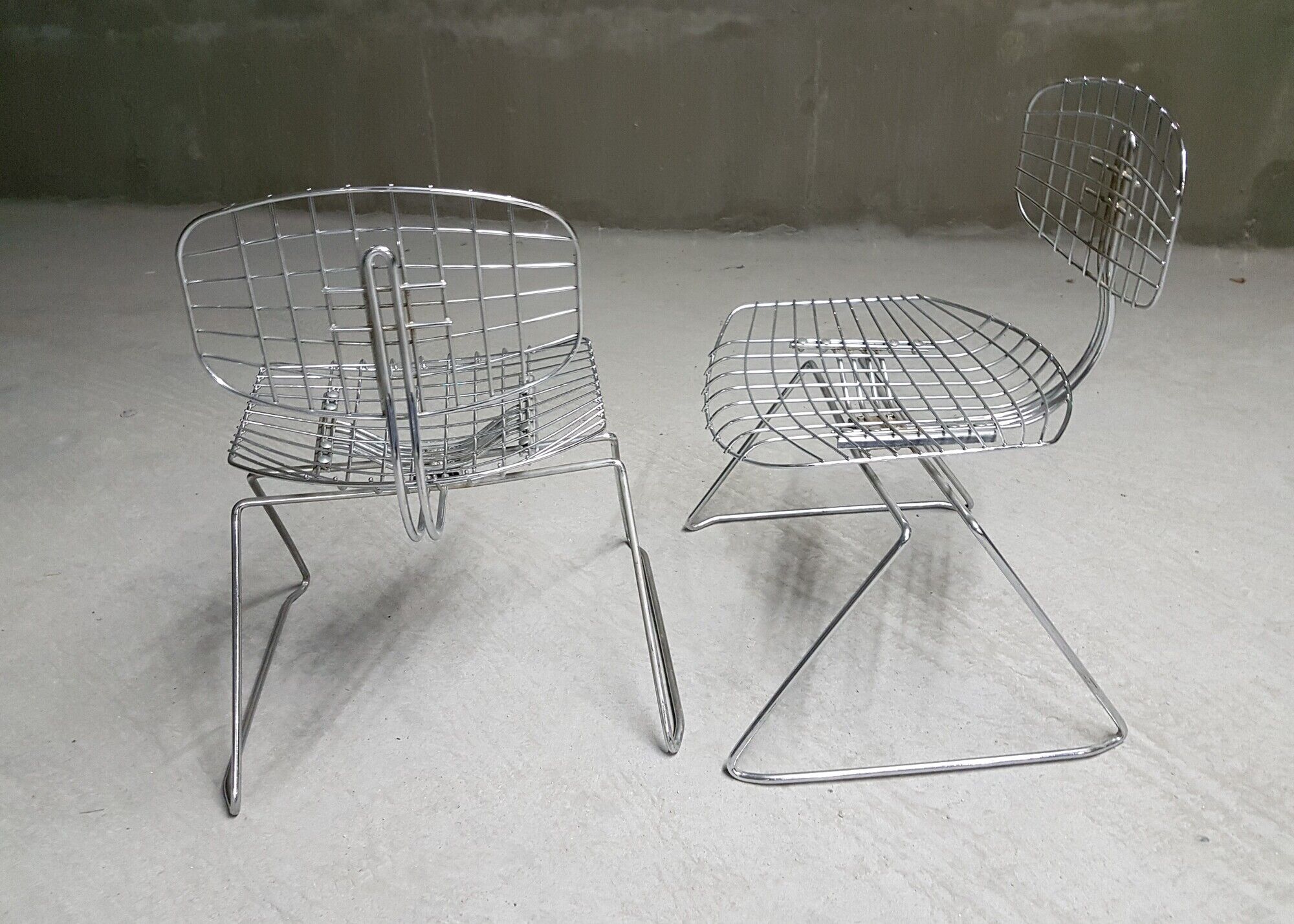 Chair "Beaubourg" of the 1970s by designer Michel Cadestin