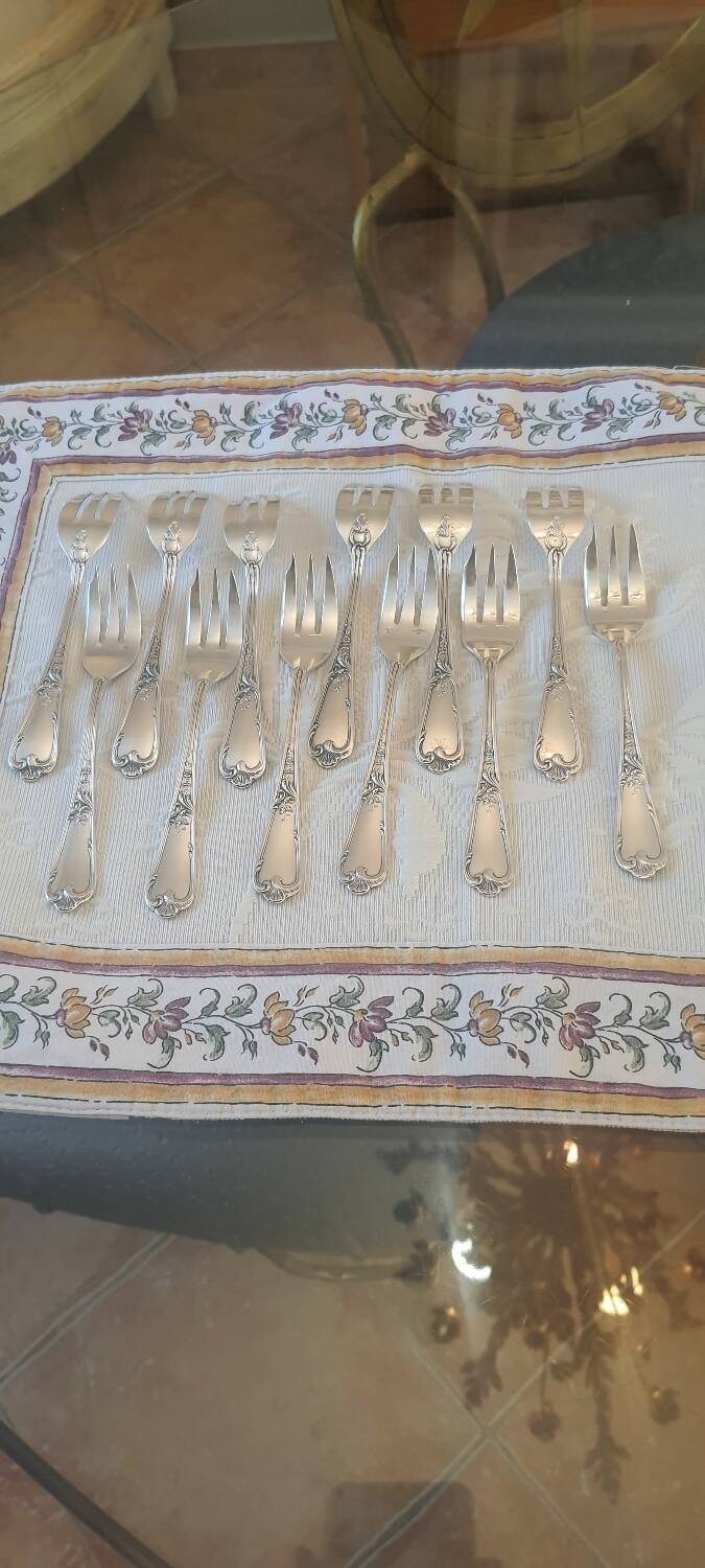 12 Ercuis cake forks