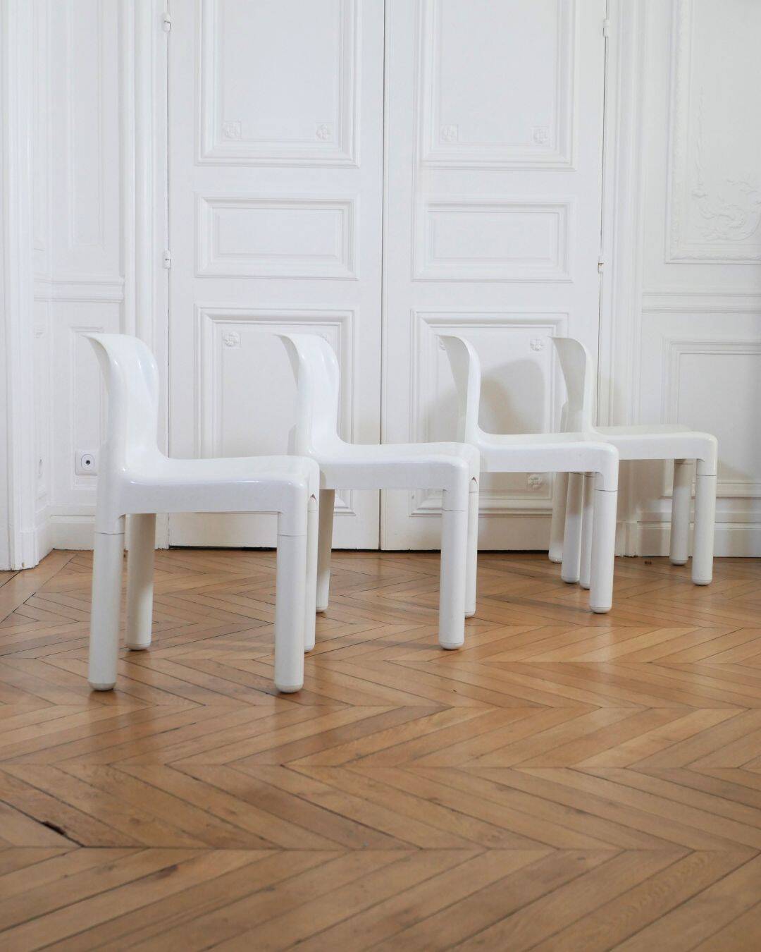 Chair 4875 by Carlo Bartoli for Kartell.