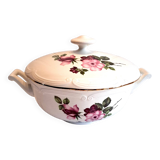 Very pretty soup tureen from Gien model "Chinon" in very good condition.