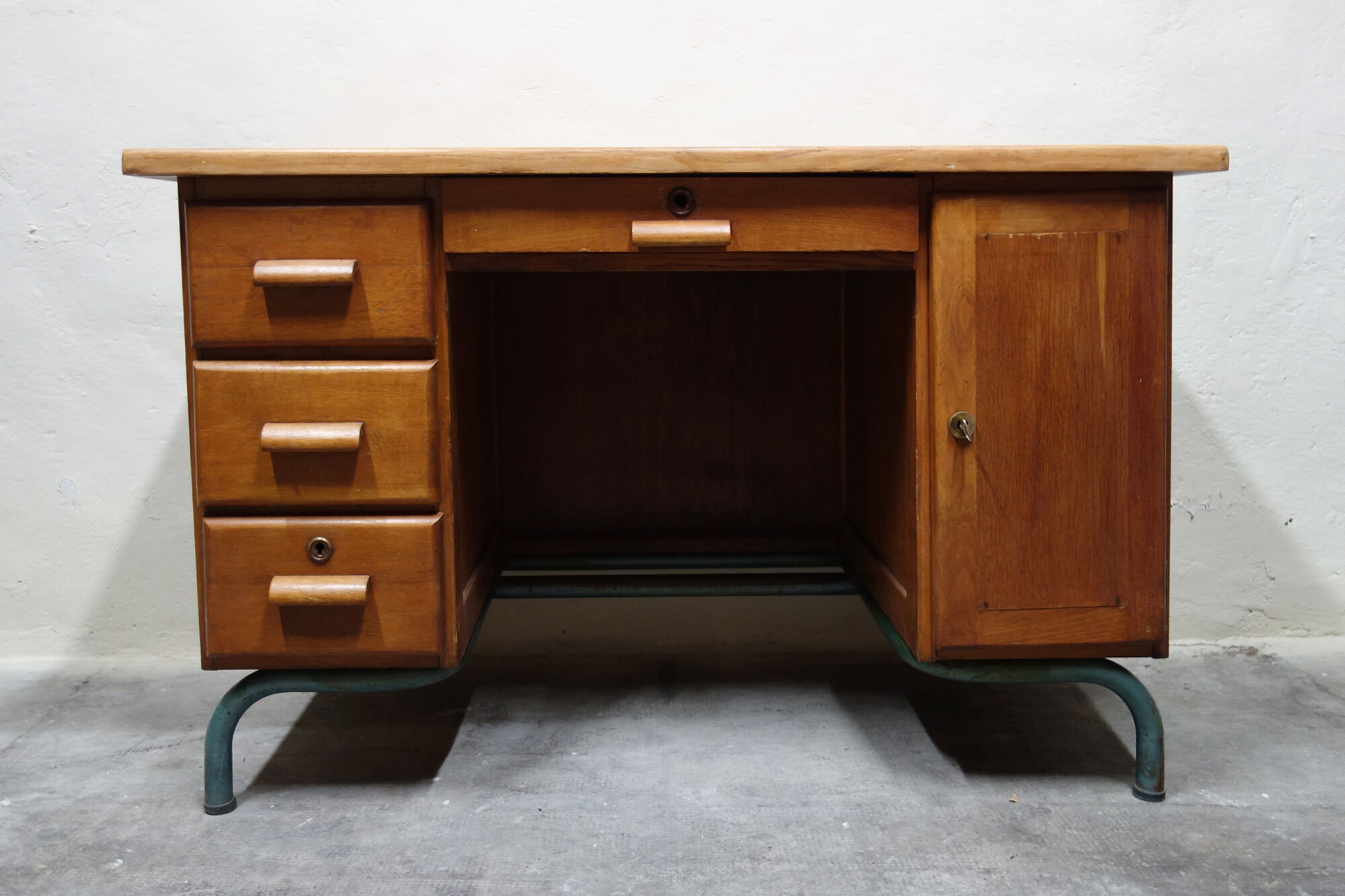 Office schoolmaster 50s