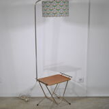 Smooth floor lamp magazine holder