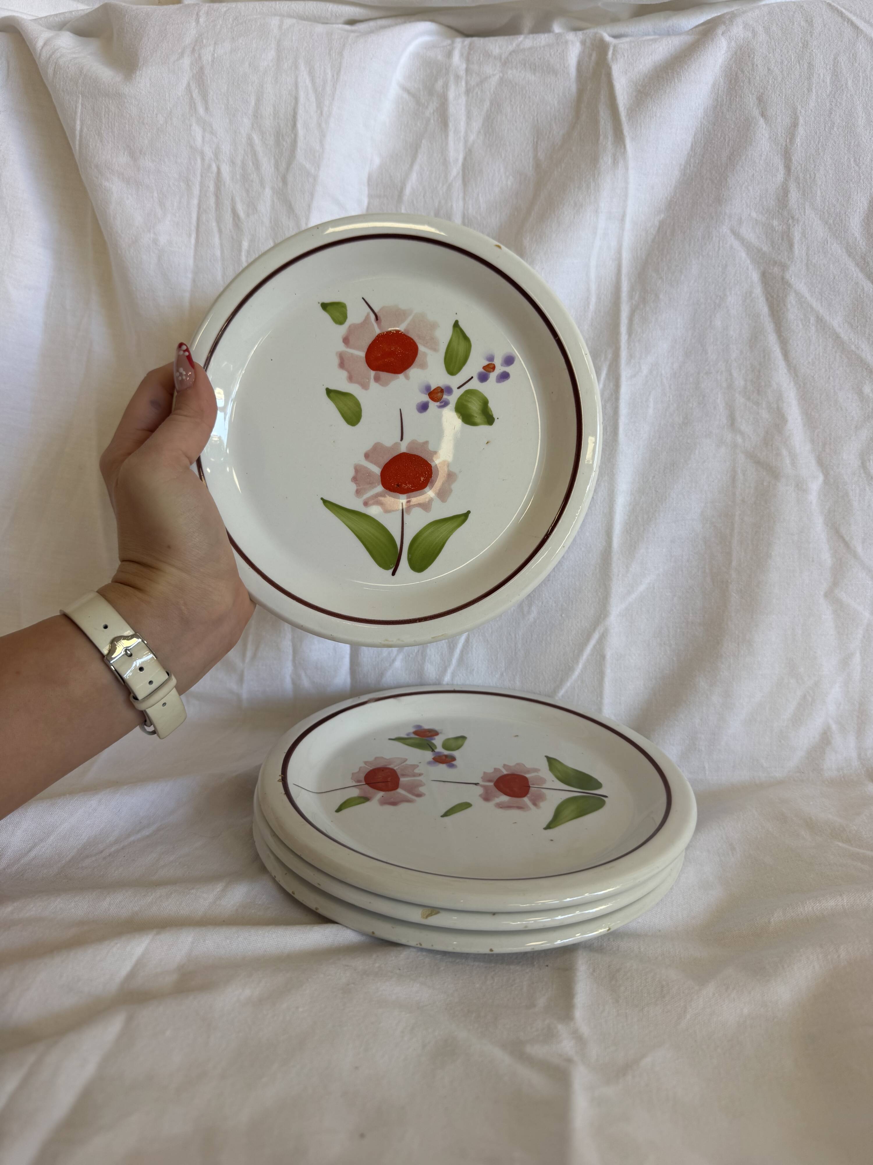 Dessert plates