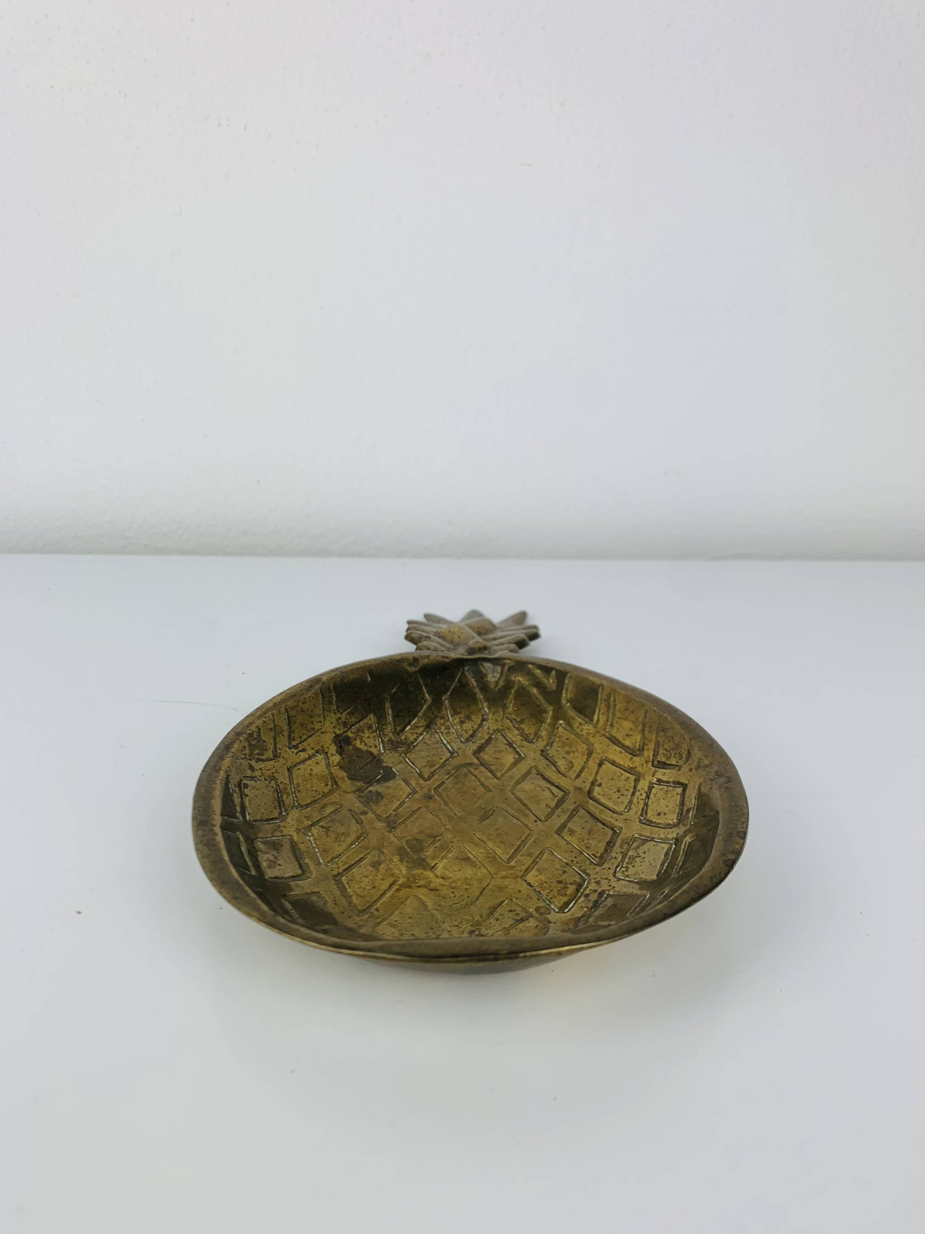 Vintage gold-plated brass pineapple emptier