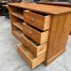 Comptoir de magasin en sapin