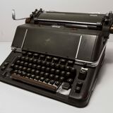 Hermes ambassador typewriter, 1952
