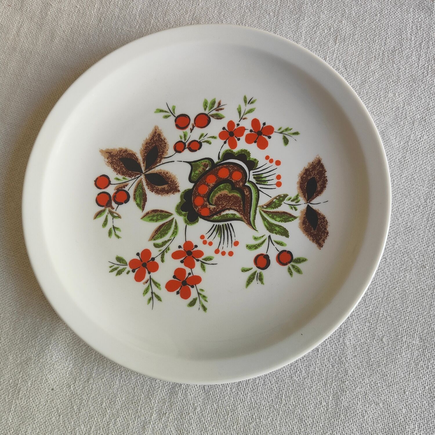 4 vintage plates 70s