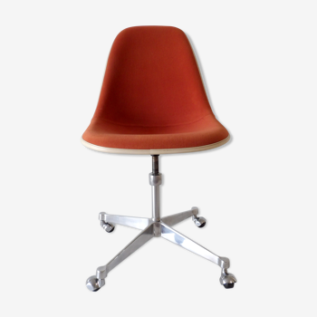 Chaise bureau en fibre de verre PSC par Charles et Ray Eames pour Herman Miller