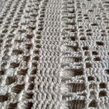 Dessus de lit en coton blanc , Ancien jeté de lit en crochet  motifs fleurs