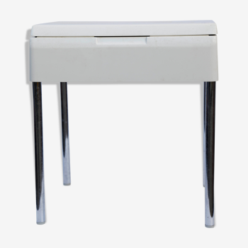 Tabouret coffre en plexi blanc 60's